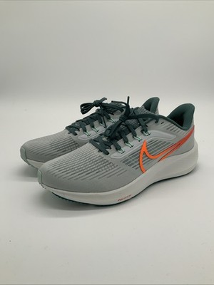 Nike Air Zoom Pegasus 39 Pure Platinum Total Orange Women size 9.5 New