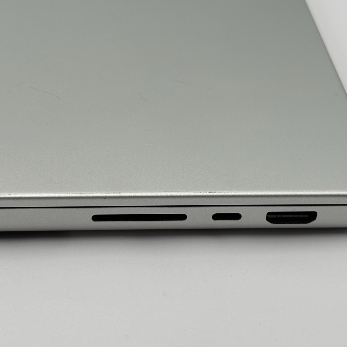 Apple MacBook Pro 14