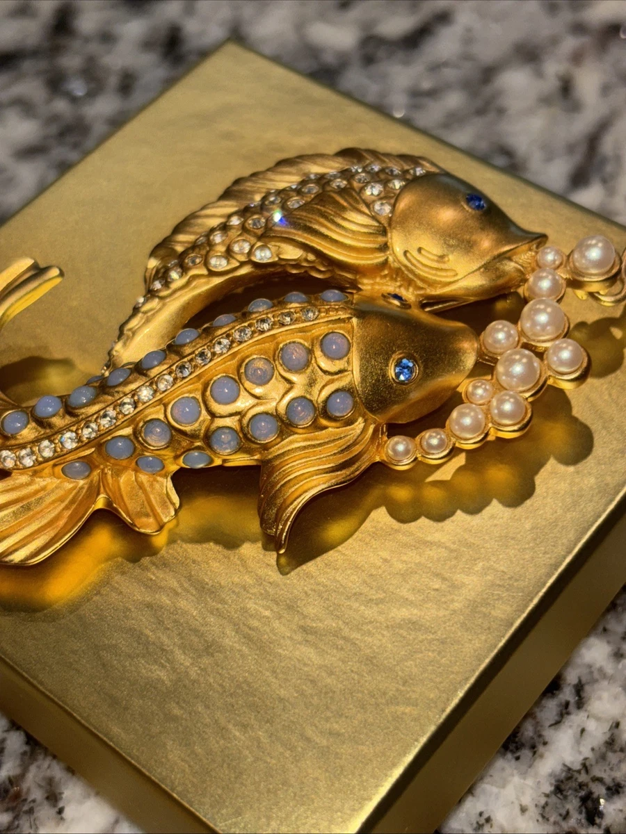 Elizabeth Taylor Avon Jewelry In Vintage Designer Costume Pins