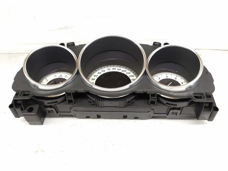 Cuadro de instrumentos velocímetro Mercedes-Benz E350 2014 70 k millas 212-900-09 Foto 2 de 4