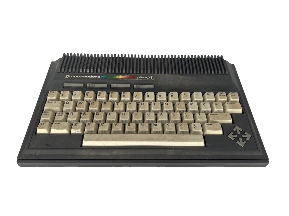 Computador antigo Commodore Plus/4 original - Imagem 2 de 4