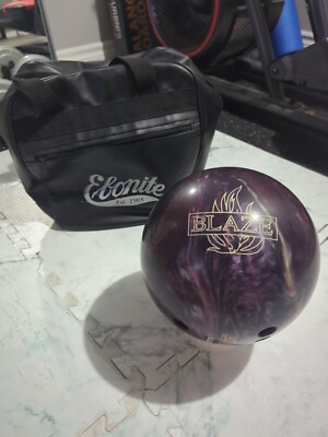 Bowling Ball Blaze With Bag - DRILLED - 3.9KG 8lbs 5oz - PURPLE SWIRL NEBULA