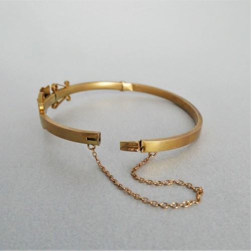 Antique EDWARDIAN Australian 9ct Gold GARNET SHIELD BANGLE by Willis & Sons - Picture 6 of 9