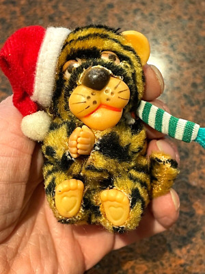 Vintage Rare Christmas Tiger Mini Plush Pencil Finger Topper Santa Hat Scarf 3''
