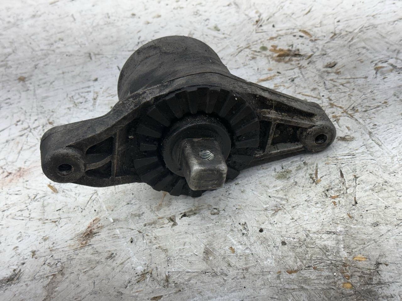 2014 - 2020 MASERATI GHIBLI 3.0L ENGINE MOTOR LEFT MOUNT SUPPORT BRACKET 80k Mil