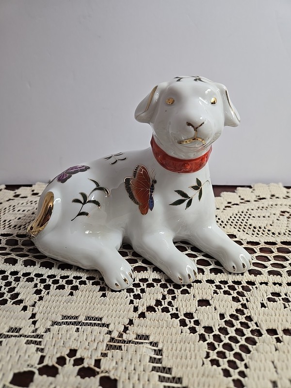 Porcelain Dog with Butterflies/Gold Trim by Action Industries Japan VTG EUC