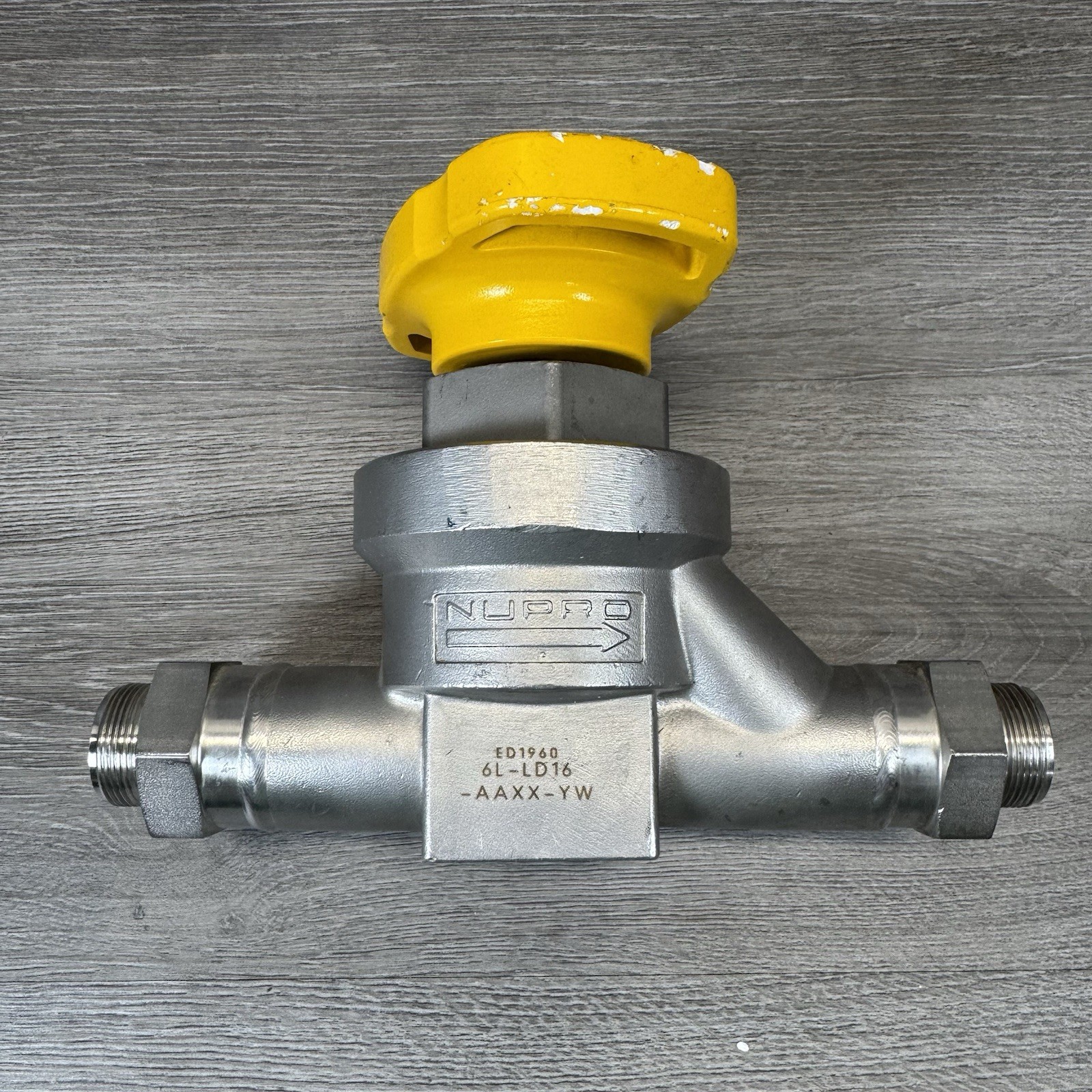 Swagelok Nupro 6L-LD16-AAXX-YW LD Series Diaphragm Valve, 3/4" Tube Connector
