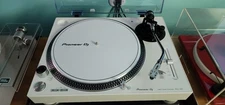 Pioneer PLX-500W Direct Drive Turntable, AT-VM95C MM cartridge, Near Mint