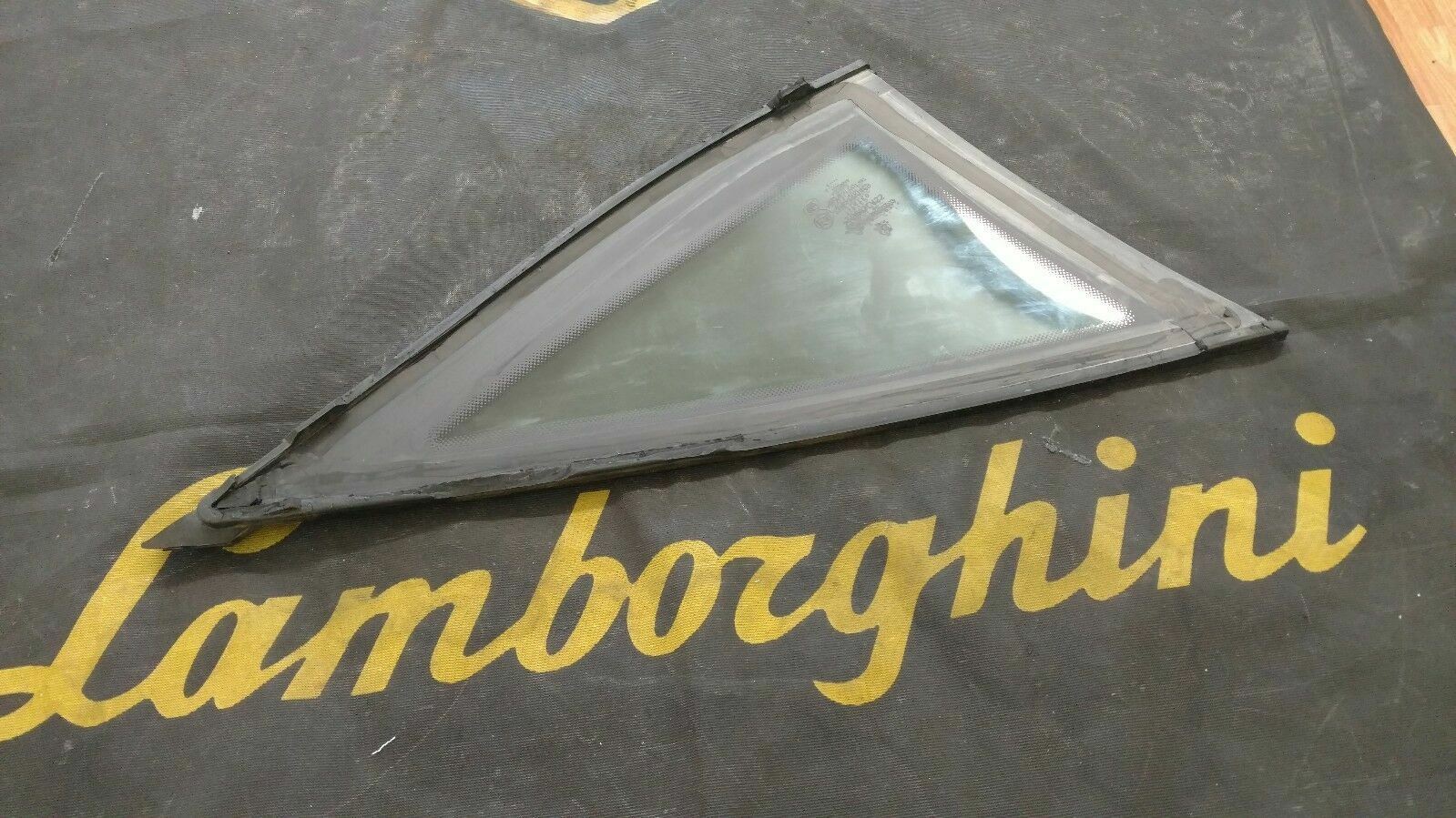 LAMBORGHINI GALLARDO 550 560 570 FRONT LEFT DRIVER QUARTER GLASS OEM 400845115A