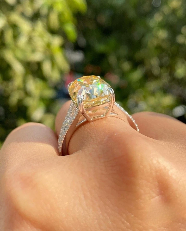 Anillo de diamantes de zafiro amarillo natural corte cojín de 12,50 quilates de oro blanco de 14 quilates talla 7 Foto 4 de 4