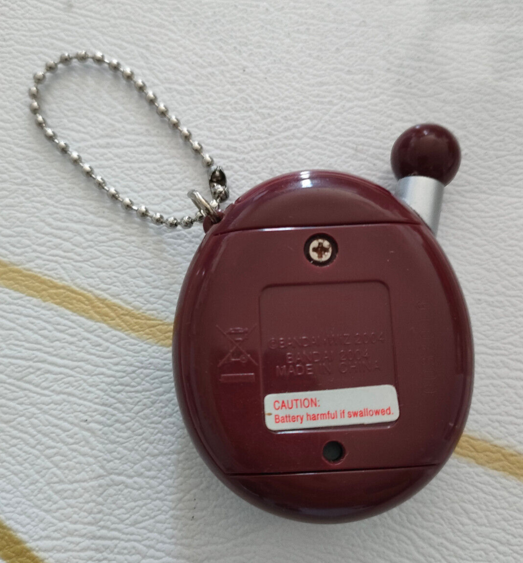 Tamagotchi Connection V4 Bandai - Argent Et Chocolat - 2004 - Fonctionnel