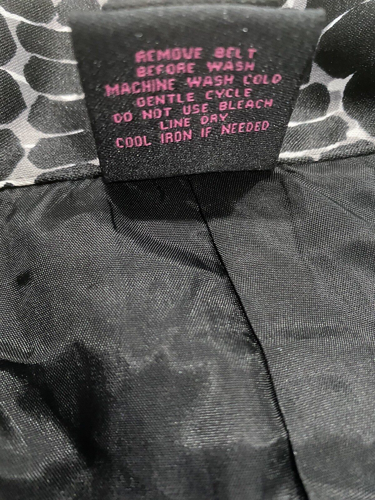 EUC Wrapper Lightweight Belted Jacket Animal Prin… - image 7