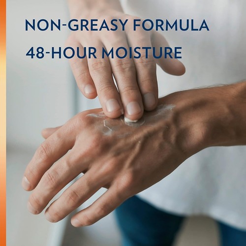 Vaseline® MEN Extra Strength Moisturising Hydrating Body Lotion 200 Ml Pack Of 1 - Picture 2 of 4