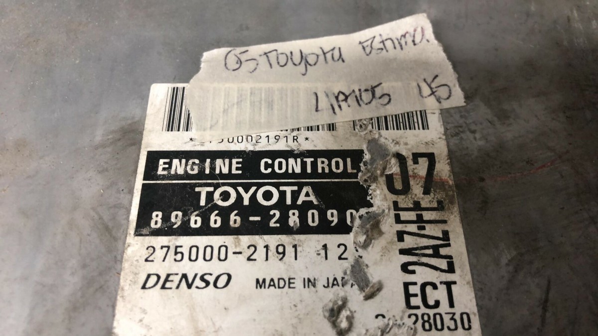 ECU Engine Control Unit Toyota ESTIMA 2azfe Acr30 89666