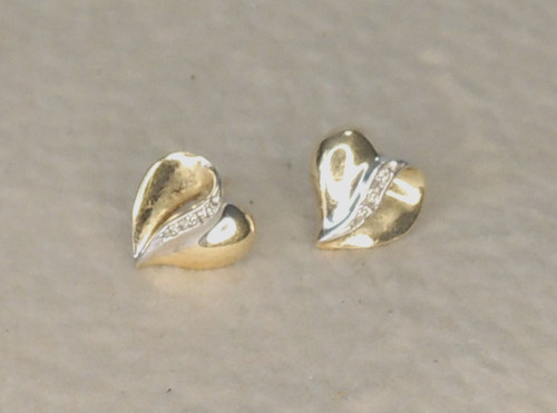 Vintage Jewelry Estate 14K Heart Stud Earrings with Pave Diamonds