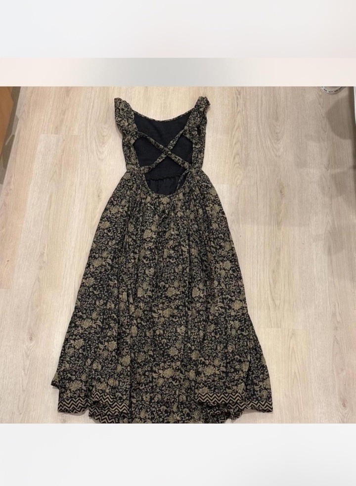 free people black floral dress FREE PEOPLE Black floral mesh maxi dress stunning
