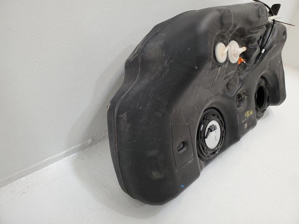 2015 2016 2017 2018 2019 2020 2021 2022 2023 NISSAN MURANO Fuel Tank Foto 3 de 4