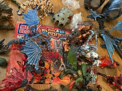 Mega Bloks Dragons Huge Lot Figures Dragons Eggs Weapons Knights + Accessories