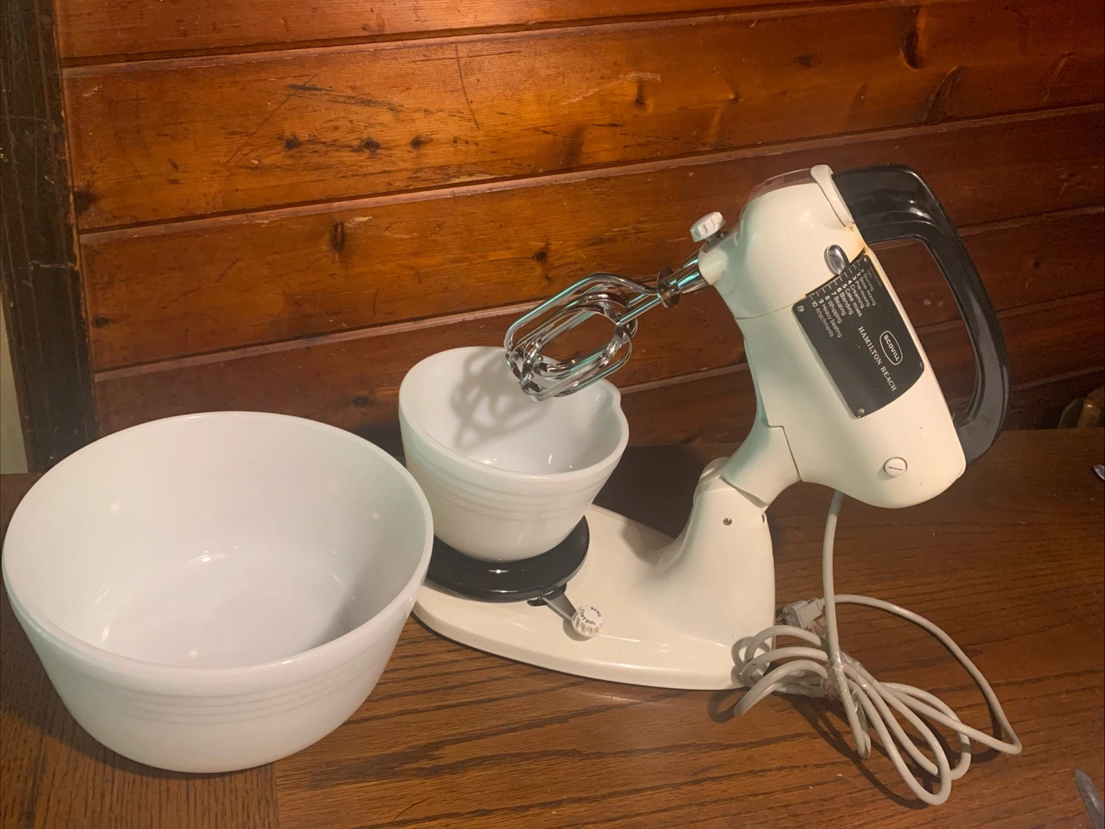 Vintage Hamilton Beach Stand Mixer 10 Speed With 2 White Milk Pyrex Bowls
Opens in a new window or t