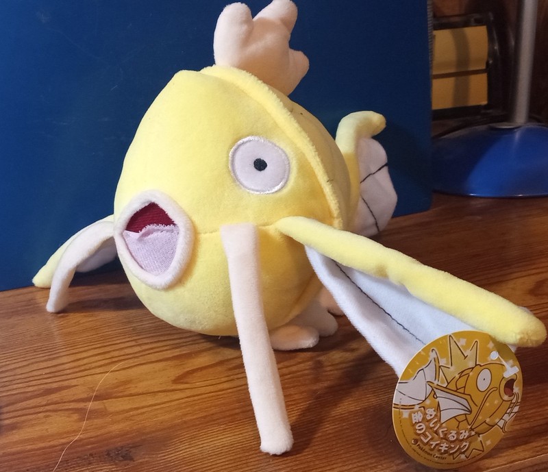 GOLDEN SHINY MAGIKARP POKEMON RARE COLLATABLE #AJ013