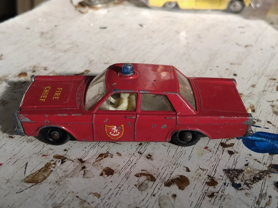 MATCHBOX Lesney 59 FORD GALAXIE 1966 Fire Chief Car - Immagine 3 di 4