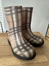 Burberry Kids Rainboots size 8