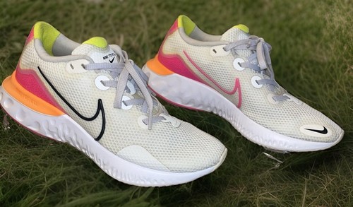 Nike Shoes Renew Run Platinum Pink Blast White Sneakers Women's Size 9.5