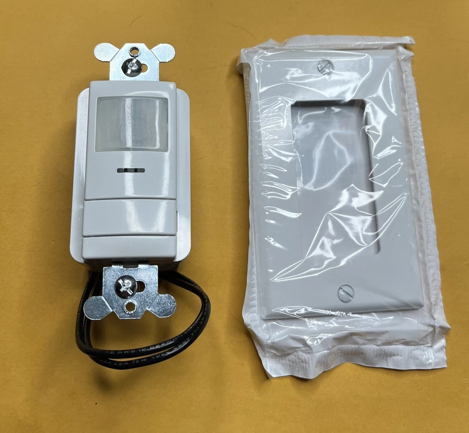 NEW AcuityControls WSX WH Wall Sensor Switch 120/277VAC 216RF4 Plate Included - Image 4 of 4