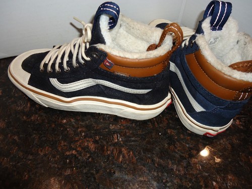Vans Off The Wall Men's size 7M/Women's size 8.5M Winter Suede Boots Black - Picture 13 of 14
