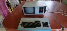 Kaypro Kaypro 2 Vintage Home Computer with Keyboard, Serial and Parallel Ports