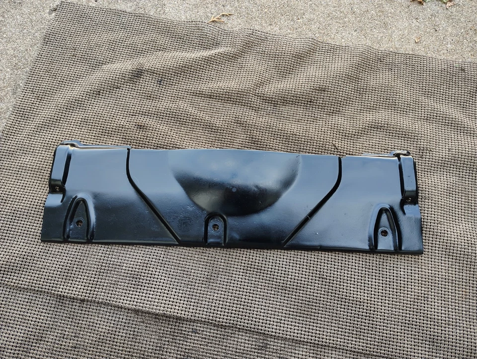 Buick Skylark GS 1966 1967 Special Sport Wagon aire acondicionado placa de cubierta superior del radiador Foto 3 de 4