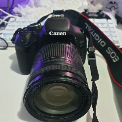 Canon EOS 600D + EFS 18-200mm