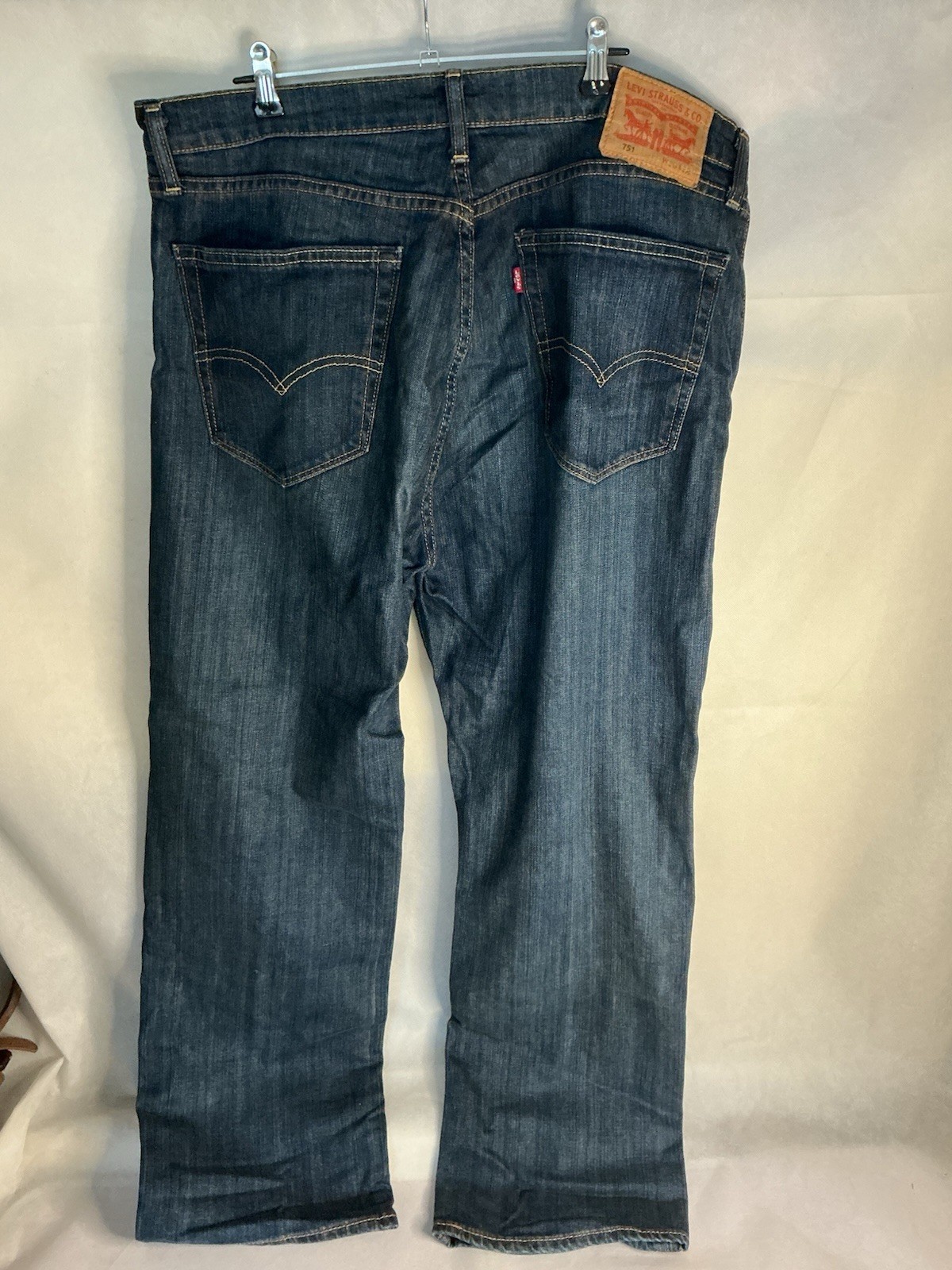 Mens Levi’s 751 Jeans Blue Denim Waist 36 image 2