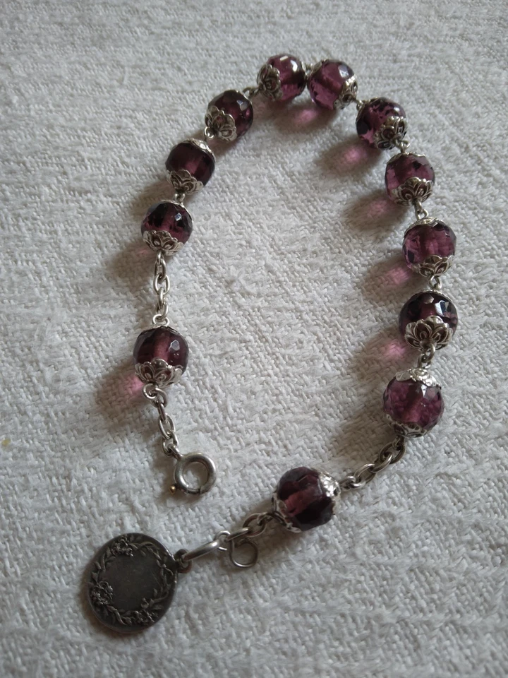 Ancien dizainier en argent perles en verre faceté améthyste médaille Vierge - Photo 2/4