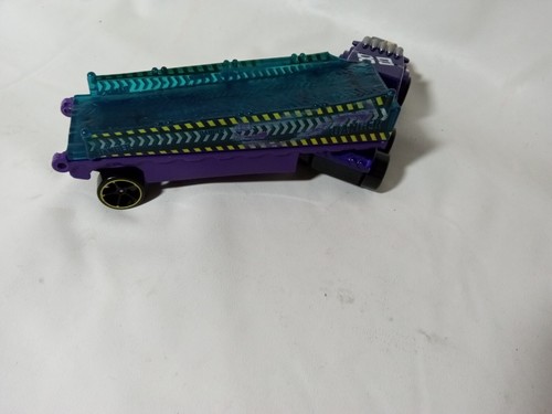 Purple Hot Wheels Rumble Road Semi Truck - Picture 9 of 20