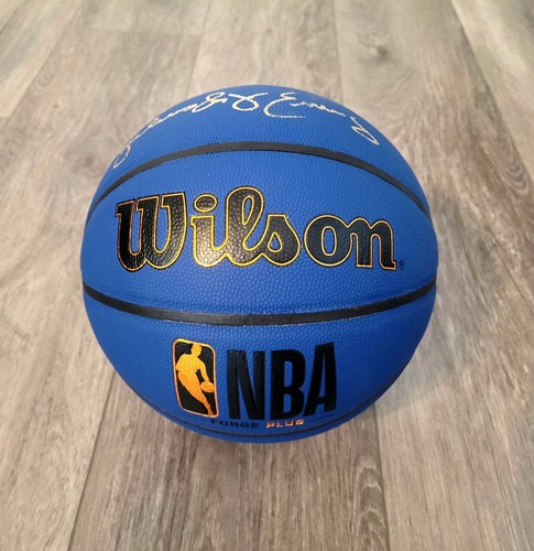 Julius Erving Dr J Autographed Basketball, Wilson, (Beckett) - Picture 2 of 5
