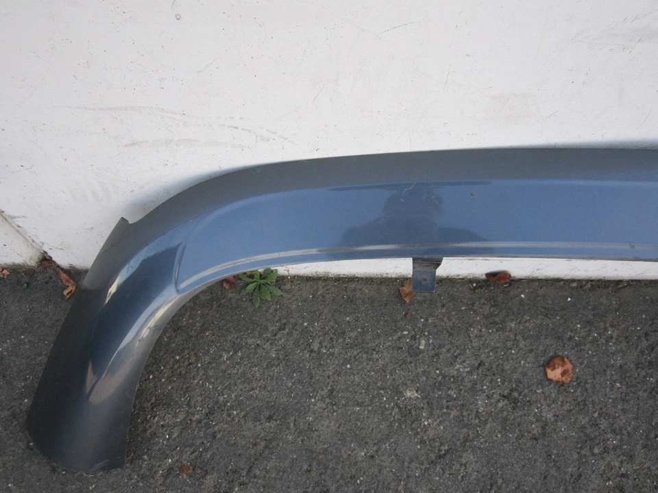 nn71112 Volvo V50 2008 2009 2010 2011 Rear Bumper Valance Molding OEM - Image 4 of 4