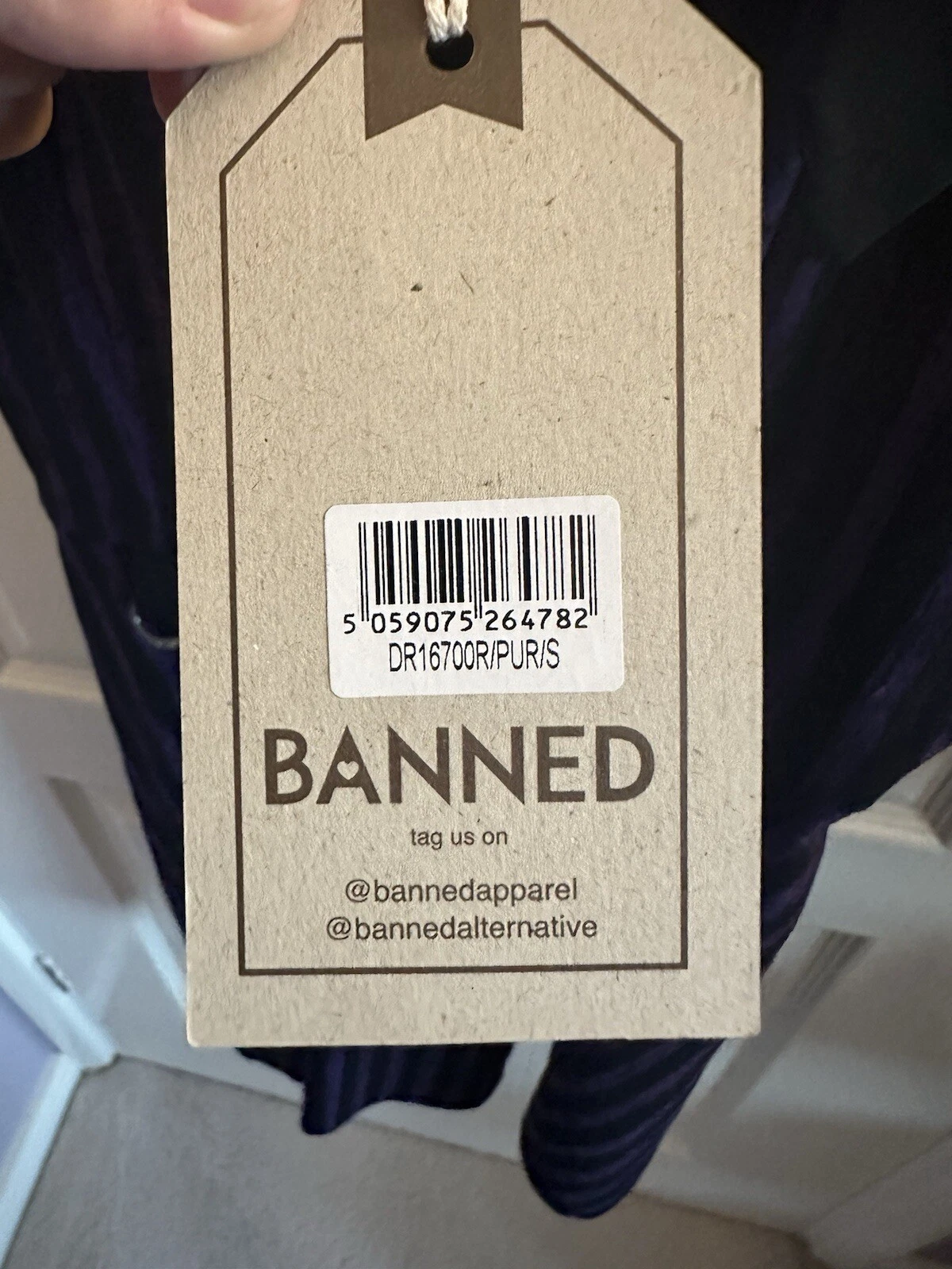 VETEMENTS Abito a righe Banned Apparel