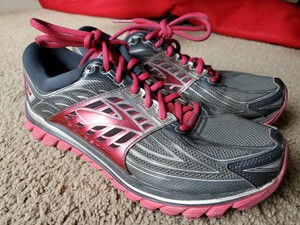 brooks glycerin 14 womens size 9