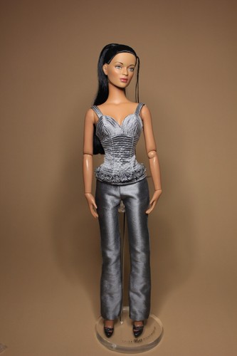 Tonner Tyler "D'Argent" Jac 16" dressed doll - 第 3/11 張圖片