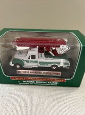 HESS 2007 MINIATURE RESCUE TRUCK NIB