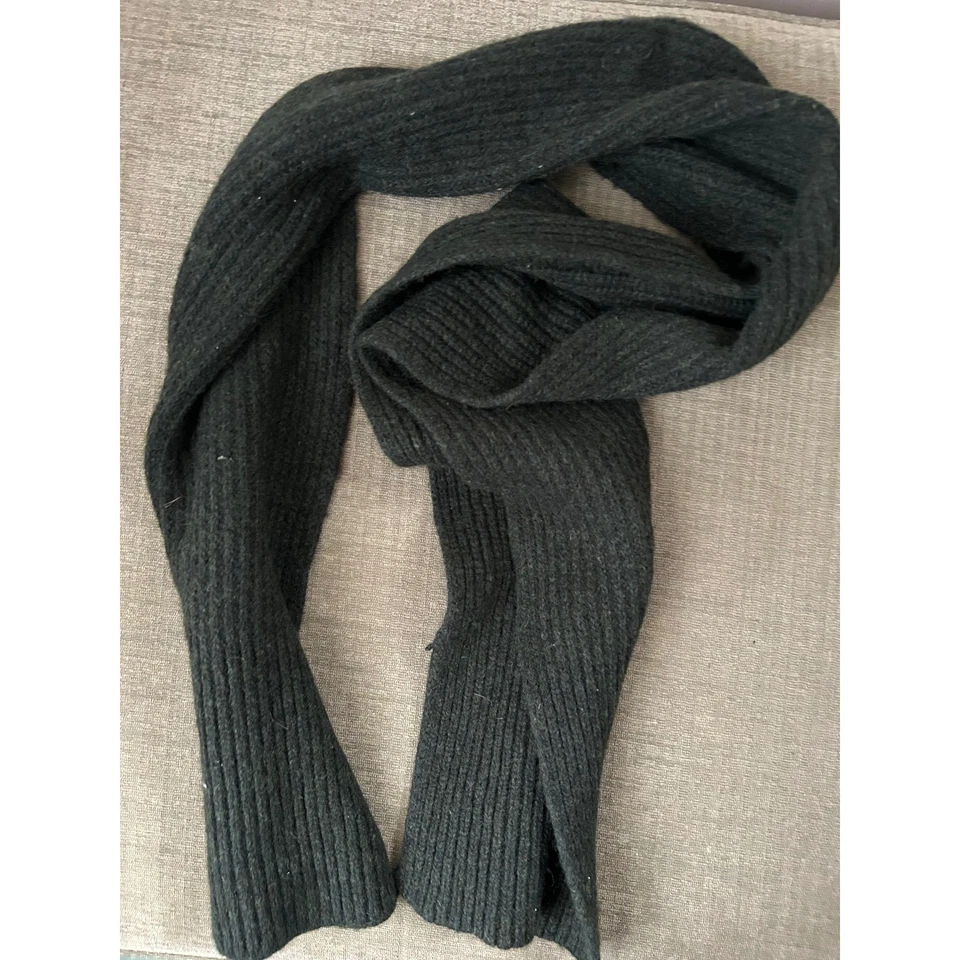 GAP Ribbed Knit Scarf Dark Green LambsWool Blend One Size Classic Preppy - Image 3 of 4