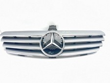 Calandre Mercedes 209