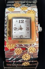 Avon Cuff Bracelet Watch Montre-Bracelet Silver/Gold Accents Rose SR626SW - NEW