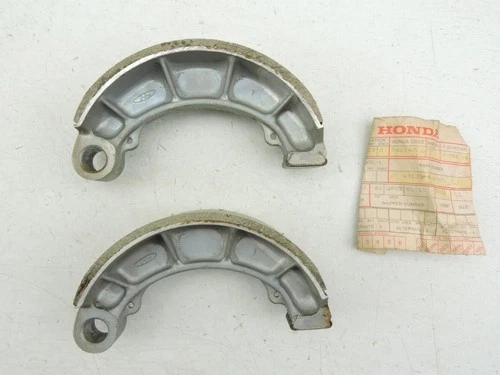 NOS Brake Shoes Honda CX500 GL500 Silver Wings V45 Magna Sabre 43120-415-000 674