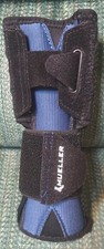 MUELLER X-STAY Adjustable WRIST STABILIZER Small Left or Right