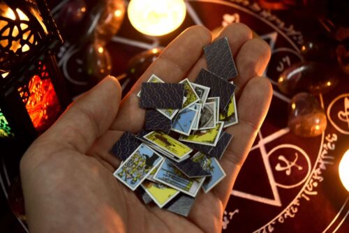 Mini Tarot Card Deck– Full 78 card deck with Minor & Major Arcana in Pocket Size - Picture 2 of 9