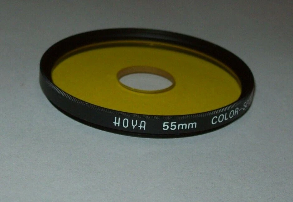 OLD NEW STOCK HOYA 55MM COLOR-SPOT YELLOW SCREW IN FILTER WITH CASE AND BOX - Image 3 of 4