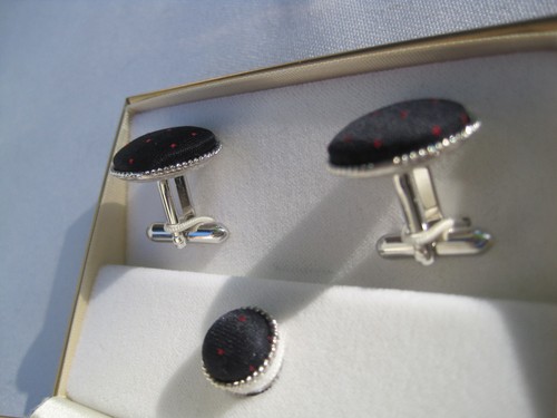 Unique "Red and Blue" Cufflinks and Tie Tack, Signed Swank - Picture 5 of 9