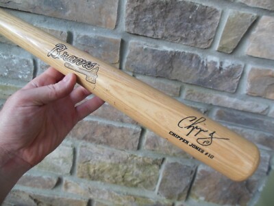 Atlanta Braves #10 Chipper Jones 29” Collectible Wooden Bat Home